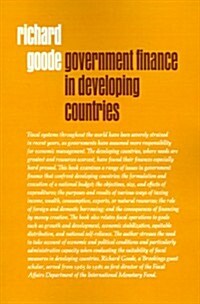 Government Finance in Developing Countries (Paperback)