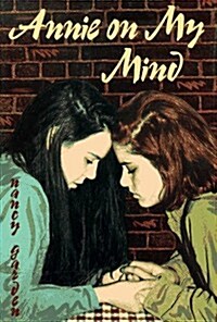 Annie on My Mind (Hardcover)