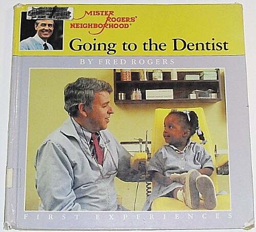 Going to the Dentist (First Experiences) (Hardcover)