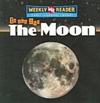 The Moon (Paperback)