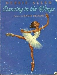 Dancing in the Wings (Paperback)