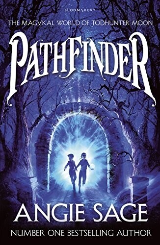Pathfinder : A Todhunter Moon Adventure (Paperback)