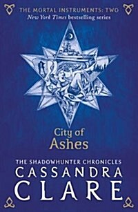 The Mortal Instruments 2: City of Ashes (Paperback)