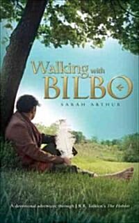 Walking With Bilbo (Paperback)