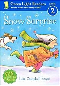 Snow Surprise (Prebound, Turtleback Scho)