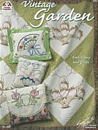 Vintage Garden Quilts: Embroidery and Quilts (Paperback)