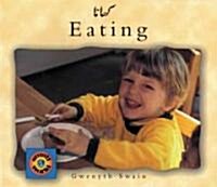 Eating (Urdu-English) (Paperback)