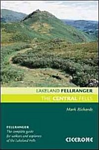 The Central Fells : Walking Guide to the Lake District (Paperback)