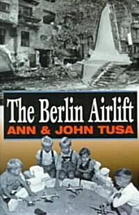 Berlin Airlift (Paperback)