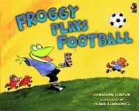 Froggy Plays Football (Paperback)