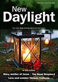 New Daylight : Your Daily Bible Reading, Comment and Prayer (Paperback)