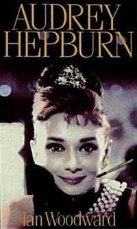 Audrey Hepburn : Fair Lady of the Screen (Paperback)