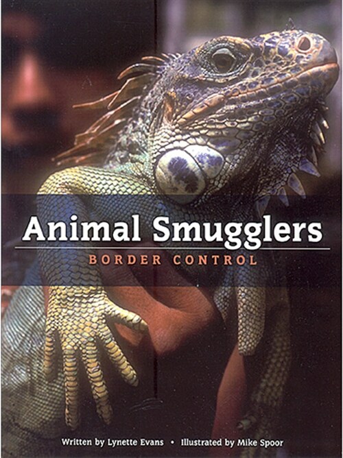 Global Issues : Animal Smugglers (Paperback + CD)