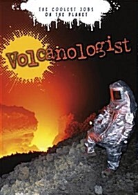 VOLCANOLOGIST (Paperback)