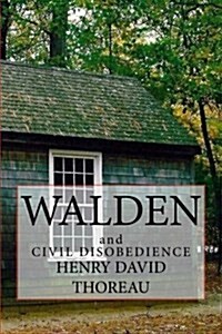 Walden: And Civil Disobedience (Paperback)
