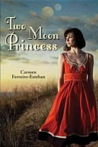 Two Moon Princess (Paperback)