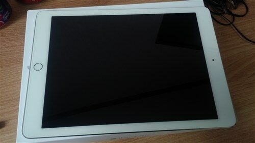 [중고] 아이패드 에어 2 (64GB) - White