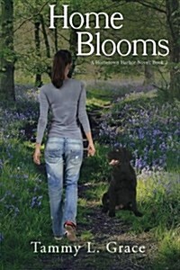 Home Blooms: A Hometown Harbor Novel (Paperback)