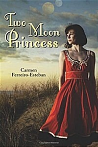 Two Moon Princess (Paperback)