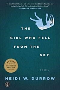 [중고] The Girl Who Fell from the Sky (Paperback)