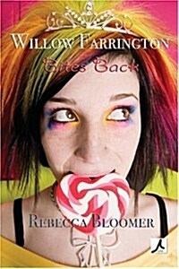 Willow Farrington Bites Back (Paperback)