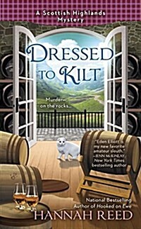 Dressed to Kilt (Mass Market Paperback)