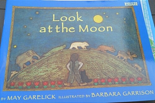 [중고] Look at the Moon (Paperback)