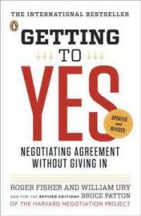 Getting to Yes: Negotiating Agreement Without Giving in (Paperback, 3, Revised)
