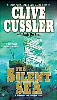 The Silent Sea (Mass Market Paperback, Reprint)