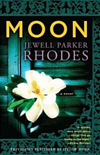 Moon (Paperback, Reprint)