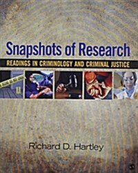 Fundamentals of Research in Criminology and Criminal Justice +snapshots of Research in Criminology and Criminal Justice (Hardcover, PCK)