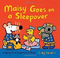 Maisy Goes on a Sleepover: A Maisy First Experience Book (Paperback)