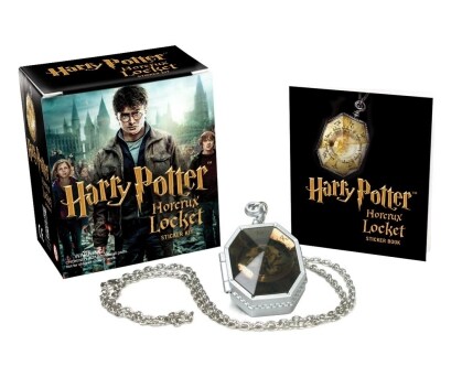 Harry Potter Horcrux Locket Kit and Sticker Book [With Locket Horcrux] (Novelty)