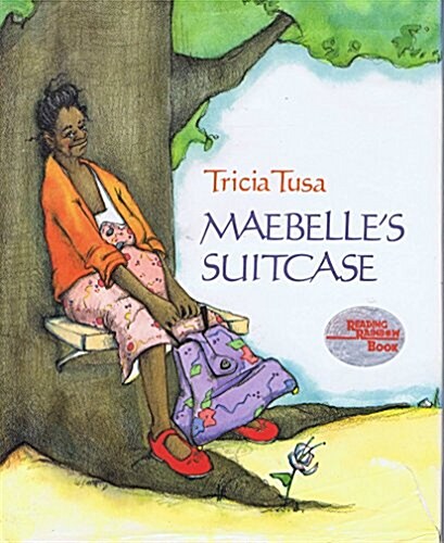 Maebelles Suitcase (Hardcover)