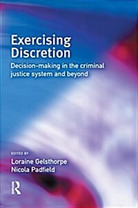 Exercising Discretion (Paperback)