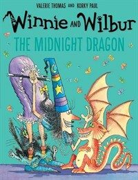 Winnie and Wilbur: The Midnight Dragon (Paperback)