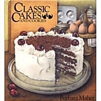 Classic Cakes and Cookies (Hardcover)