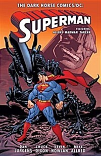 The Dark Horse Comics/DC: Superman (Paperback)