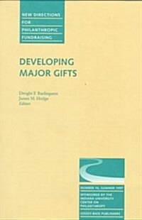 Developing Major Gifts (Paperback)