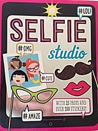 Activity Books: Selfie Studio (Spiral)