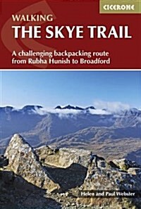The Skye Trail : A challenging backpacking route from Rubha Hunish to Broadford (Paperback, 2 Revised edition)