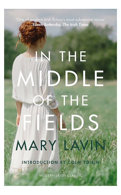 In the Middle of the Fields (Paperback)