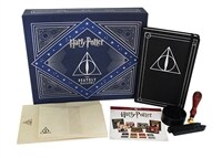 Harry Potter: The Deathly Hallows Deluxe Stationery Set (Other)