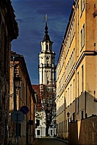 City Hall Tower in Kaunas Lithuania Journal: 150 Page Lined Notebook/Diary (Paperback)