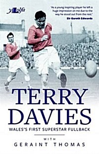 Terry Davies - Waless First Superstar Fullback (Paperback)