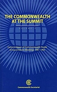 The Commonwealth at the Summit (Paperback)