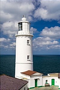 Trevose Head Lighthouse in Cornwall England UK Journal: 150 Page Lined Notebook/Diary (Paperback)