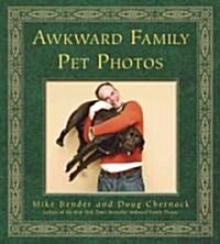 Awkward Family Pet Photos (Paperback)