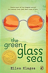 [중고] The Green Glass Sea (Paperback, Reprint)