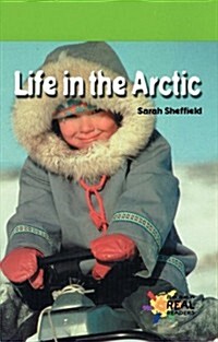 Life in the Arctic (Paperback)